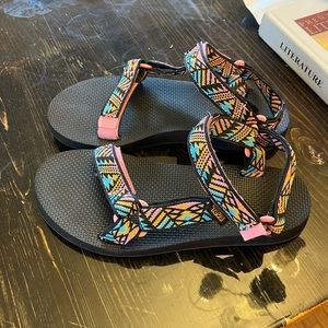 Women’s Teva sandals size 8
